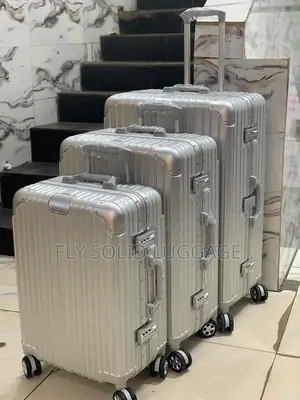 Quality Luxury Aluminum Frame Luggage By3