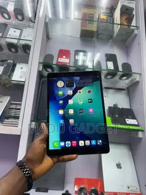 Apple iPad Air (2019) 64 GB Gray