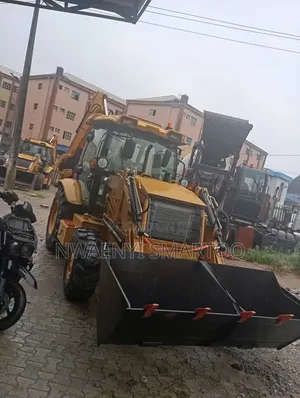 Backhoe Loader Oceanic