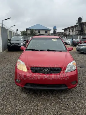 Toyota Matrix Hatchback FWD (1.8L 4cyl 5M) 2007 Red