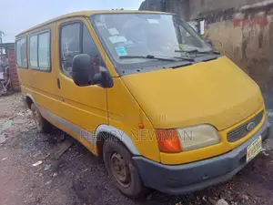 Ford Transit 1995 Yellow