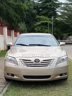 Toyota Camry 2008 Gold