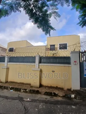 6bdrm Duplex in Utako for rent