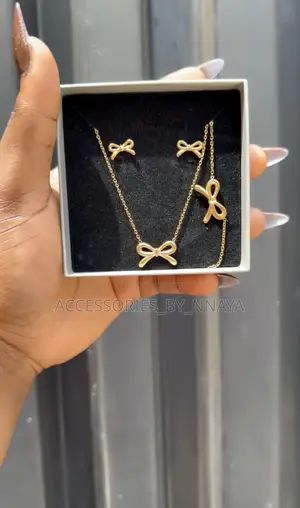 Gold Bow Jewelry Set