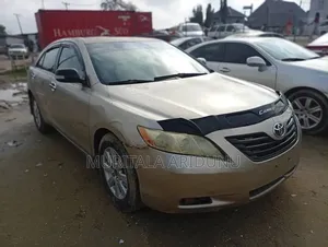 Toyota Camry 2008 Gold