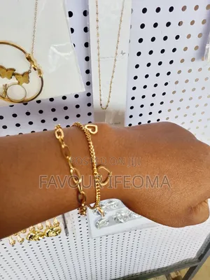 Bracelet for Casual and Party Outfits