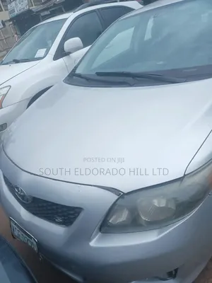 Toyota Corolla 2011 Silver