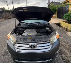Toyota Highlander 2014 Gray