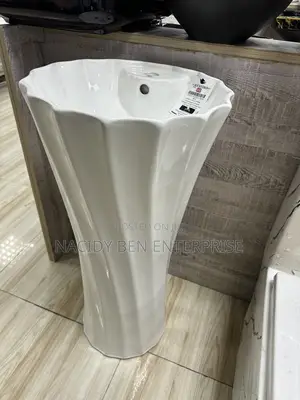 Standing Acrylic Basin