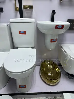 Set or Italian Wc