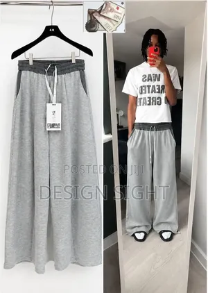 Essential Wide-Leg Sweatpants