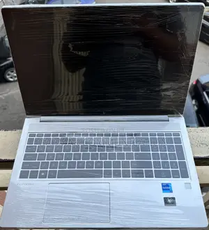 Laptop HP EliteBook 640 G9 32GB Intel Core i7 SSD 512GB