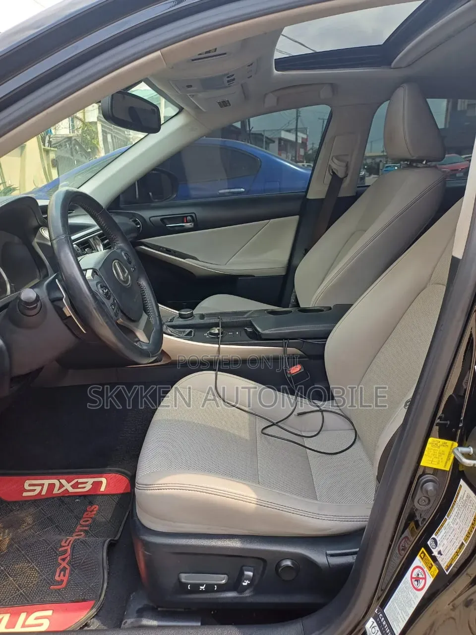 Lexus IS 2016 Black