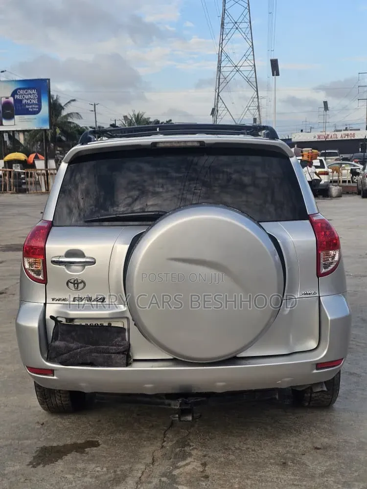 Toyota RAV4 2008 Silver