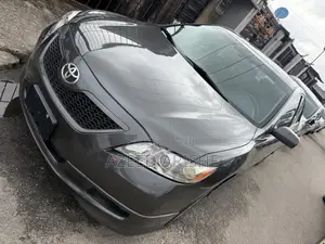 Toyota Camry 2.4 SE Automatic 2008 Gray