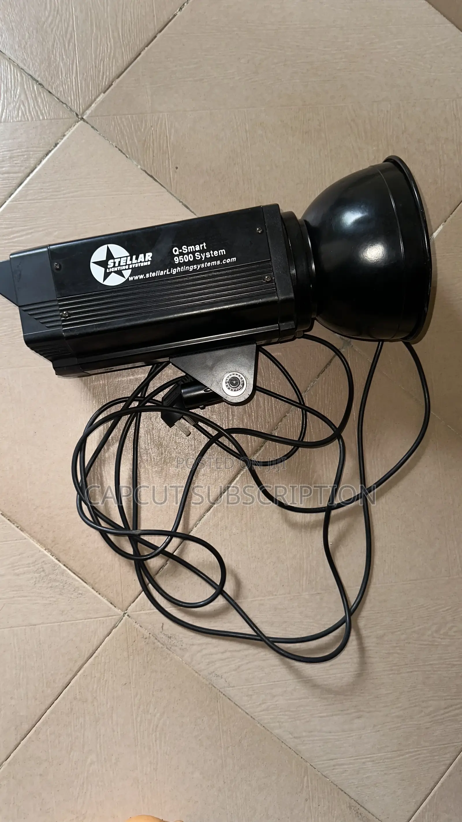 Stellar Q-Smart 9500 Studio Flash Lighting Kit