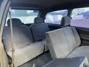 Toyota Previa 1991 Silver