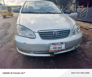 Toyota Corolla 2004 Gray