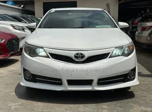 Toyota Camry 2013 White