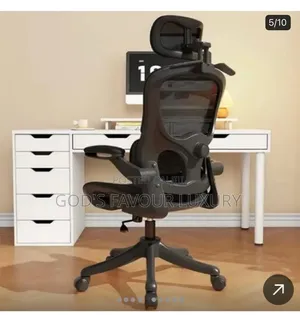 Ergonomic Office Swivel Mesh Chair.