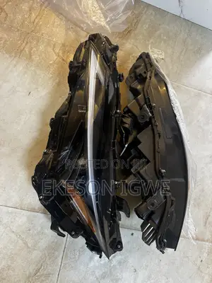Headlight IS350 2021-2025