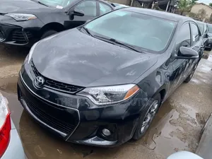 Toyota Corolla 2016 Black