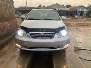 Toyota Corolla LE 2005 Silver