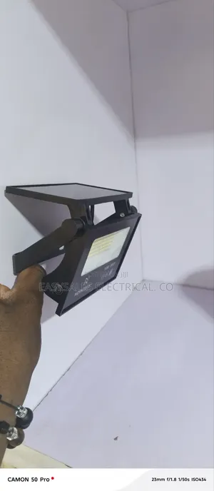 Solar Wall Light
