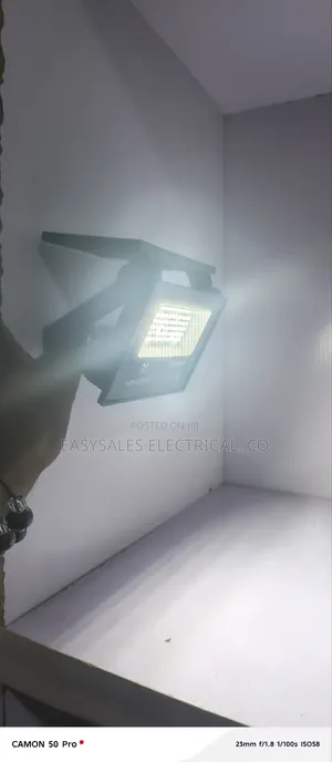 Solar Wall Light
