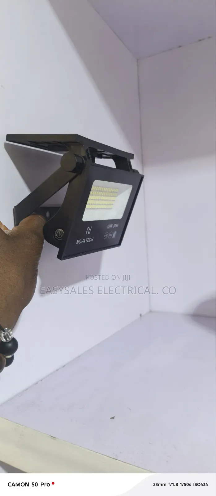 Solar Wall Light