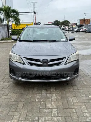 Toyota Corolla 2012 Gray