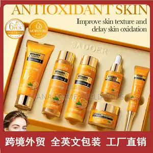 SADOER Vitamin C and Tumeric Antioxidant Brightening Sets