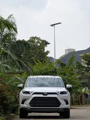 Toyota Highlander 2025 White