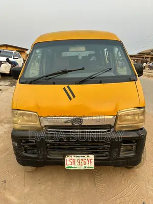 Suzuki APV Minibus 2005 Yellow
