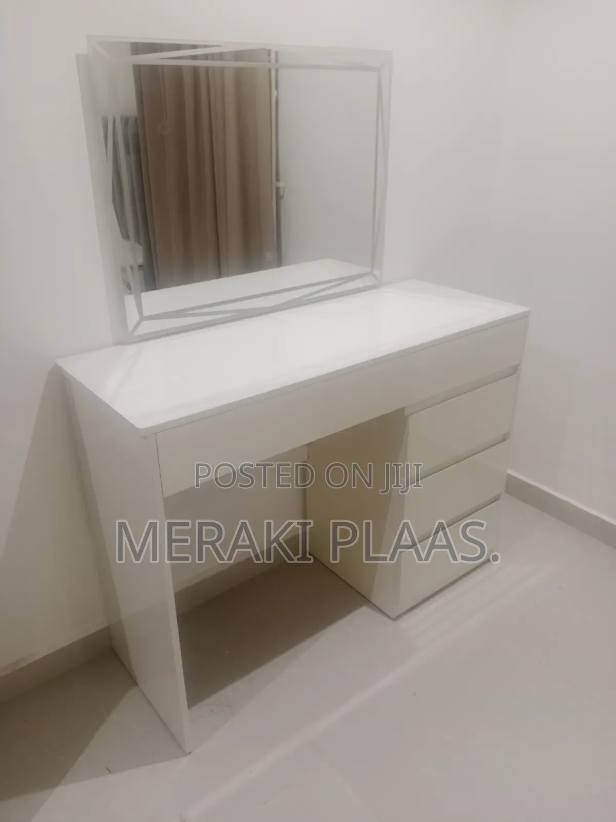 Dressing Table With LED Mirror
