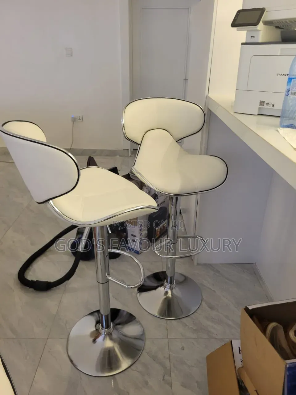 Modern Bar Stool