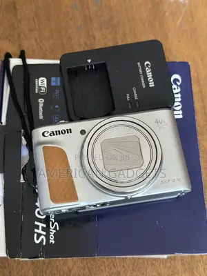 Canon SX740