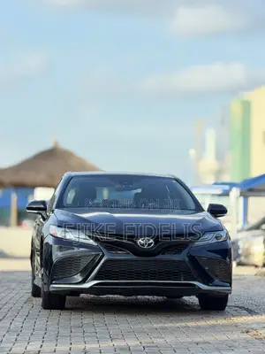 Toyota Camry XLE AWD 2024 Black
