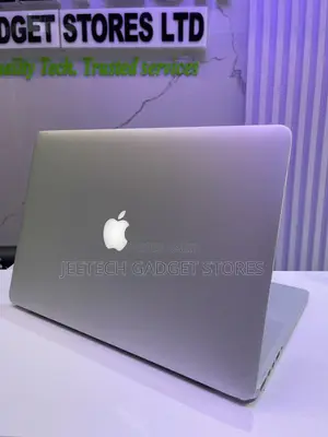 Laptop Apple MacBook Pro 2015 16GB Intel Core i7 SSD 256GB