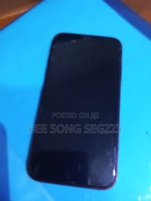Apple iPhone XR 64 GB Red