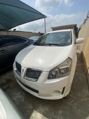 Pontiac Vibe 2010 White