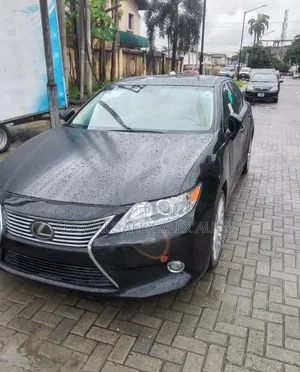 Lexus ES 2013 Black