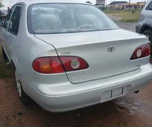 Toyota Corolla 2001 Silver