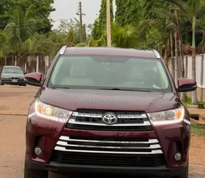 Toyota Highlander 2016 Burgundy