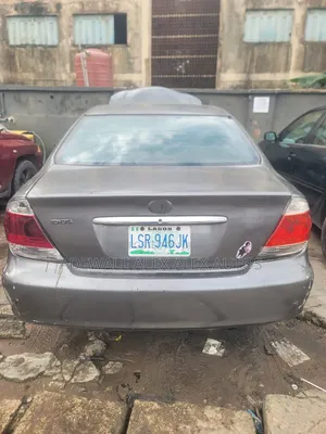 Toyota Camry 2006 Gray