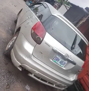 Toyota Matrix 2005 Silver