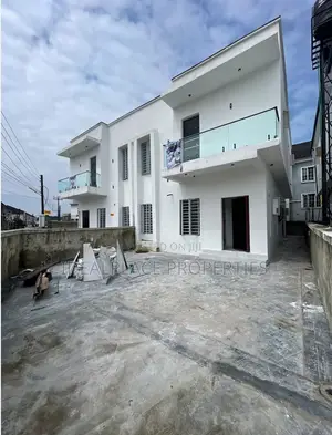 4bdrm Duplex in Ikota for sale