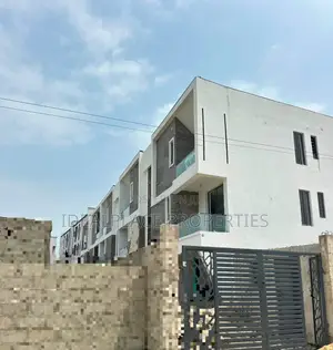 2bdrm Apartment in Ologolo for sale