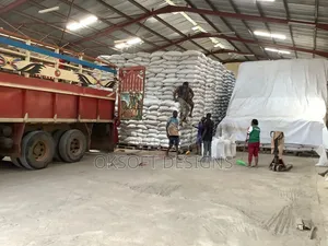 Large Warehouse for Lease
