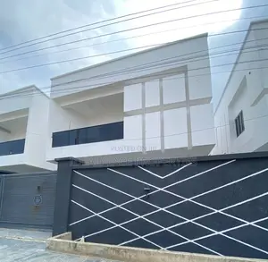 5bdrm Duplex in Ologolo for sale